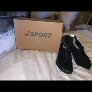 Women’s Black Memory Foam JSport Sneakers